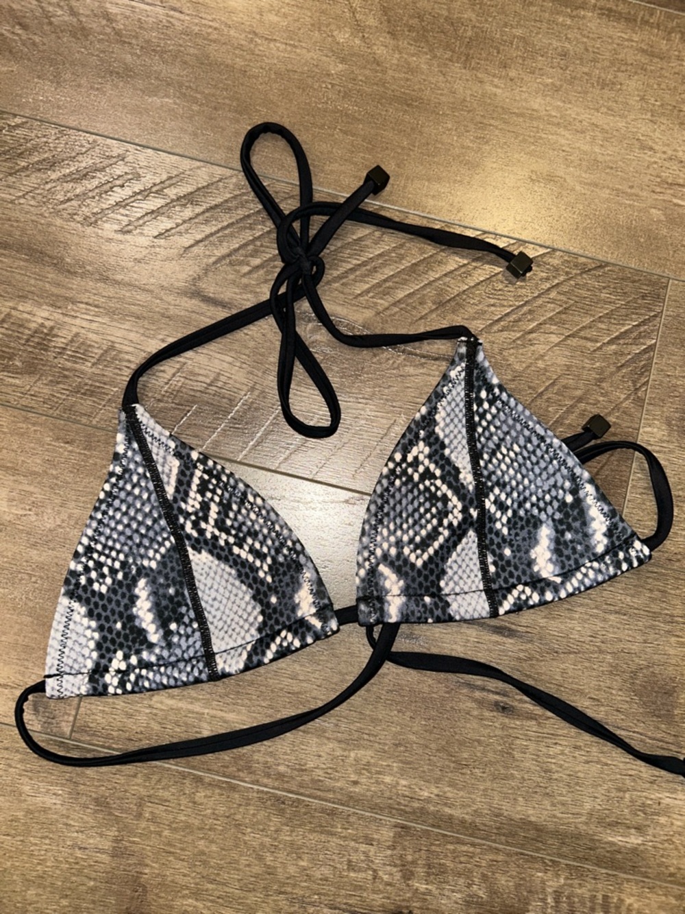 TRIANGL SWIMWEAR SNAKE PRINT BATHING SUIT TOP SIZE LARGE